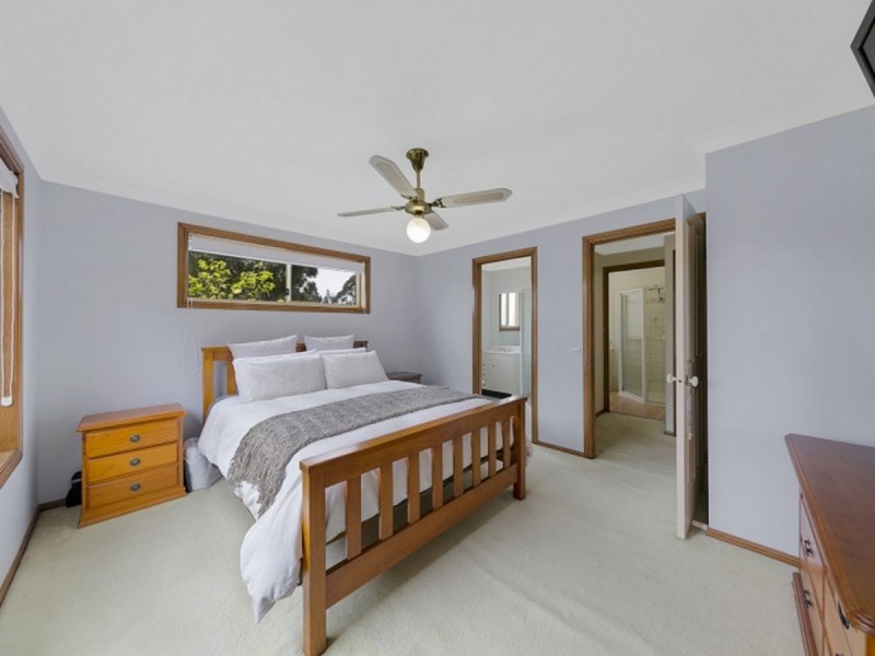 10 The Grove, Watanobbi NSW 2259