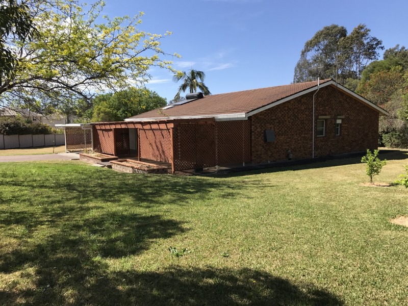 10 Aldenham Road, Warnervale NSW 2259