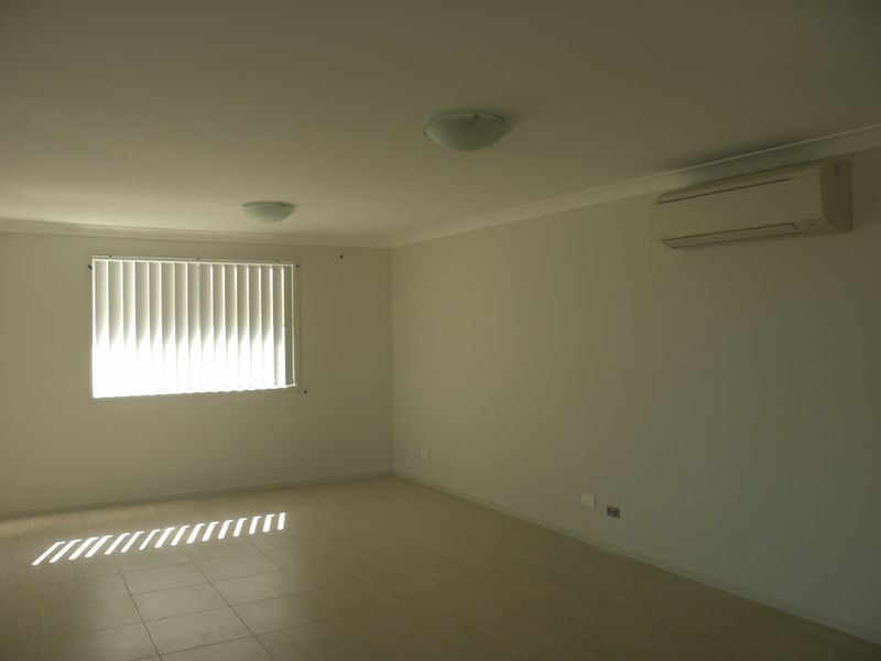 12 Chestnut Grove, Woongarrah NSW 2259