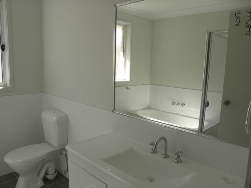 12 Chestnut Grove, Woongarrah NSW 2259