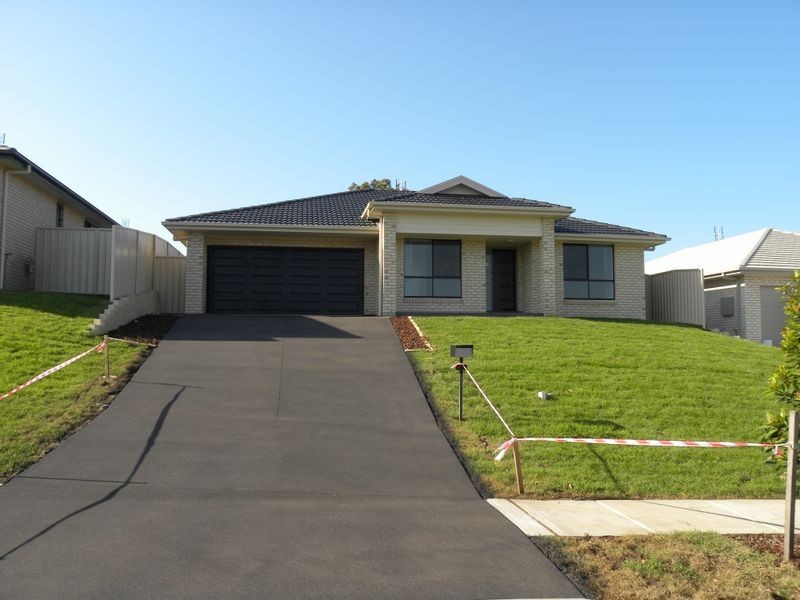 125 Mataram Rd, Woongarrah NSW 2259