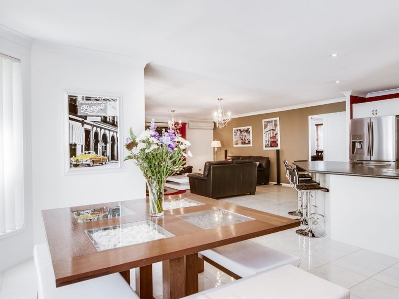 9 Greenhaven Circuit, Woongarrah NSW 2259