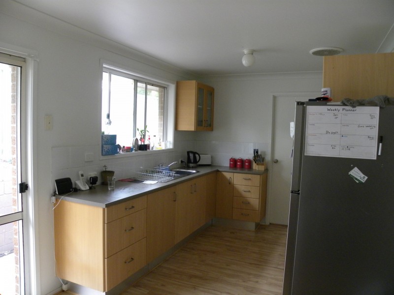 1/2 Arthur Drive, Wyong NSW 2259