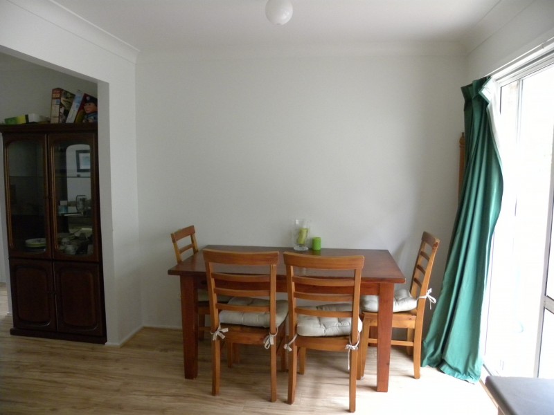 1/2 Arthur Drive, Wyong NSW 2259