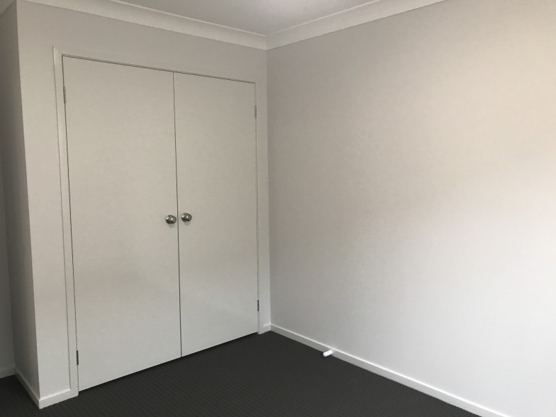 8 Cams Boulevard, Summerland Point NSW 2259