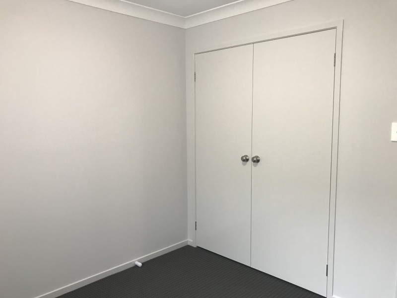 8 Cams Boulevard, Summerland Point NSW 2259