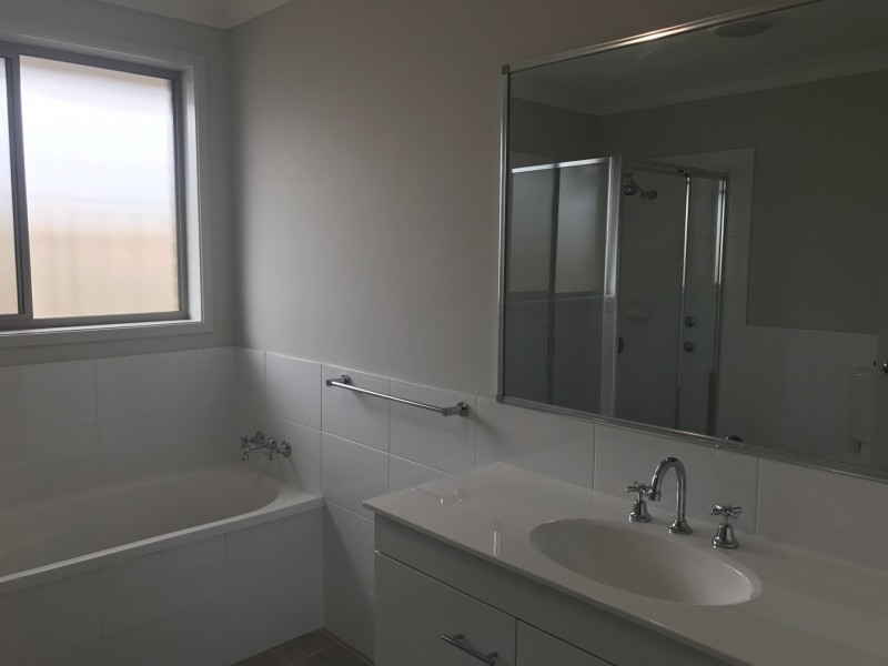 6A Cams Boulevard, Summerland Point NSW 2259