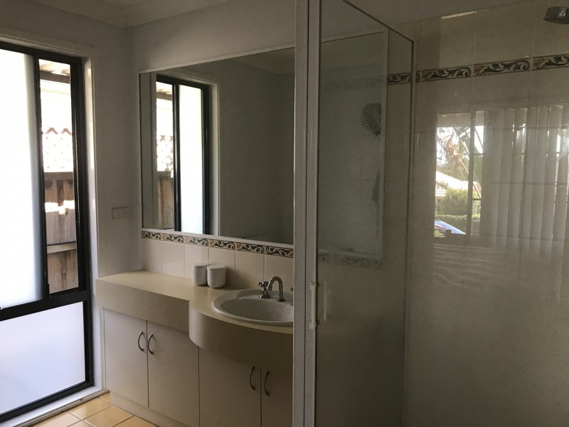 33 Harrington Close, Watanobbi NSW 2259