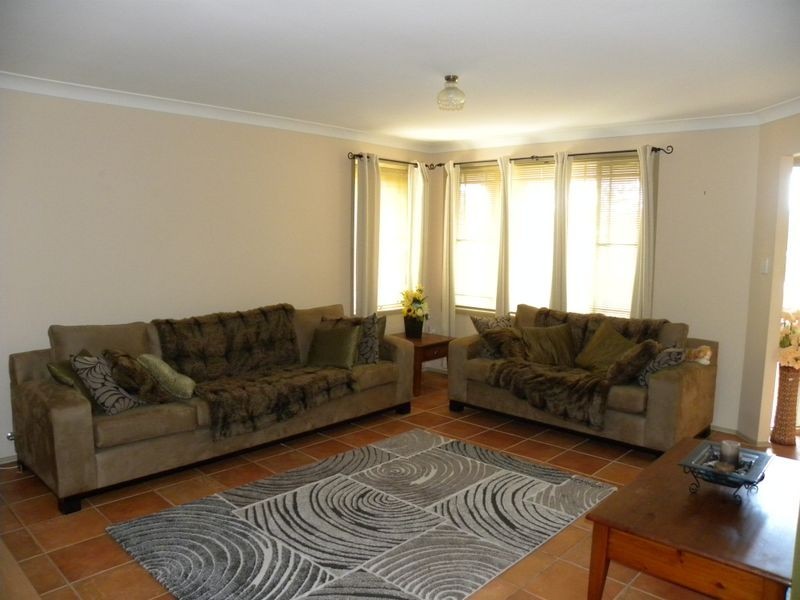 6 Betty Anne Place, Mardi NSW 2259