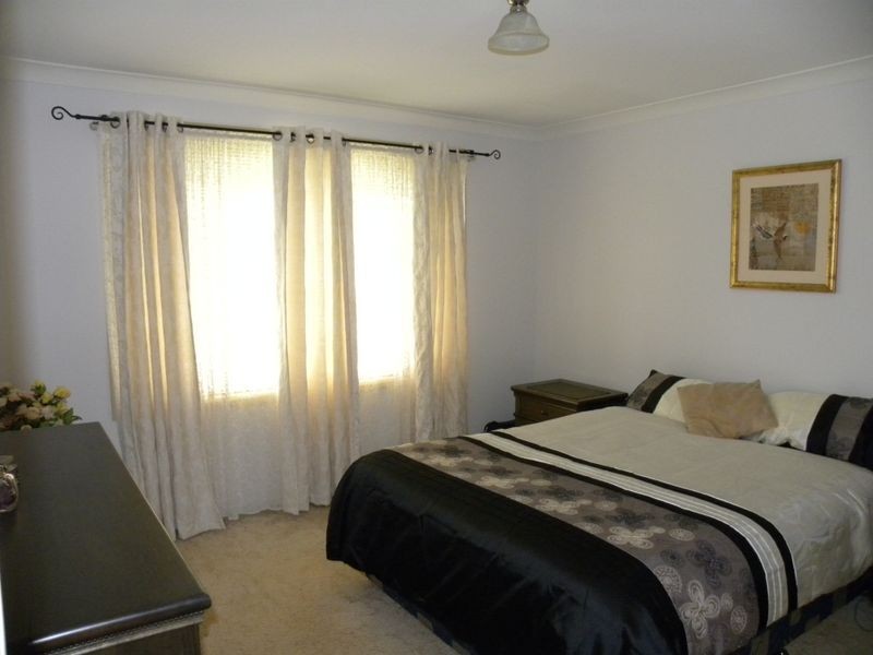 6 Betty Anne Place, Mardi NSW 2259