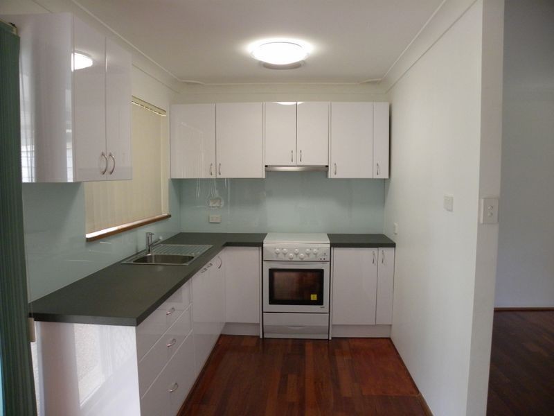 4 Watanobbi Rd, Wyong NSW 2259