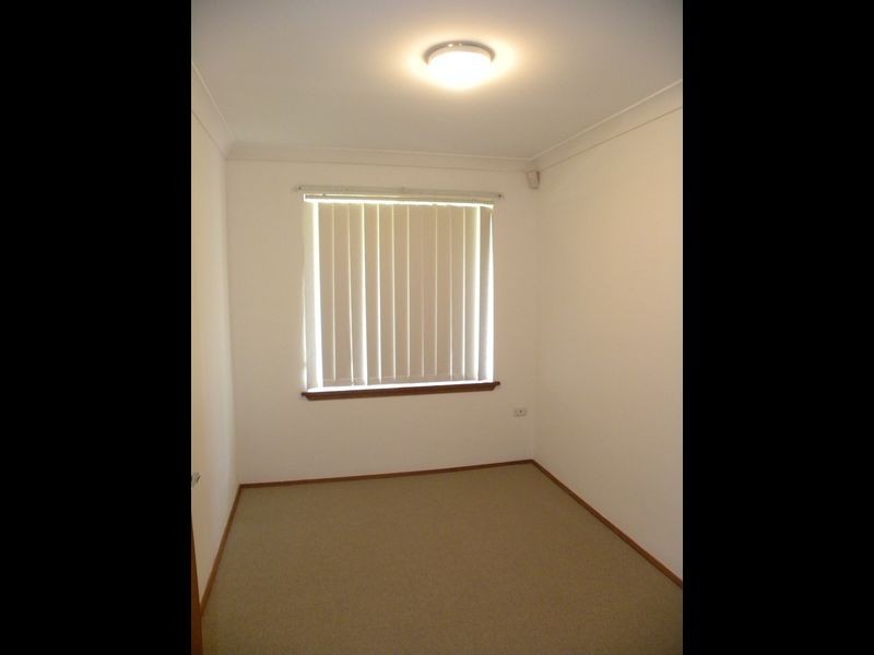 4 Watanobbi Rd, Wyong NSW 2259