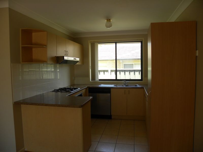4 Pinehurst Way, Blue Haven NSW 2262