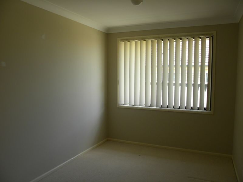 4 Pinehurst Way, Blue Haven NSW 2262