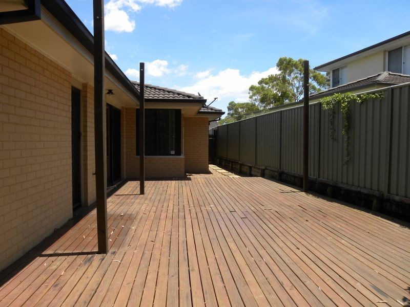 4 Pinehurst Way, Blue Haven NSW 2262