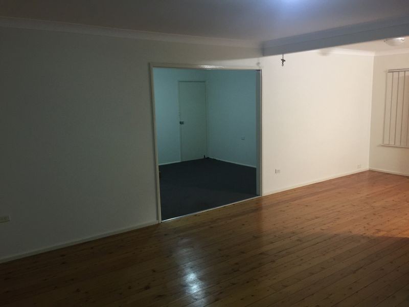 12 Gavenlock Rd, Tuggerah NSW 2259