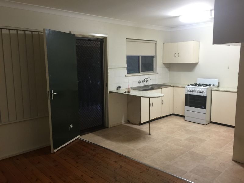 12 Gavenlock Rd, Tuggerah NSW 2259
