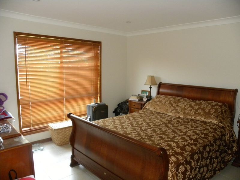 48 Dunrossil Ave, Watanobbi NSW 2259