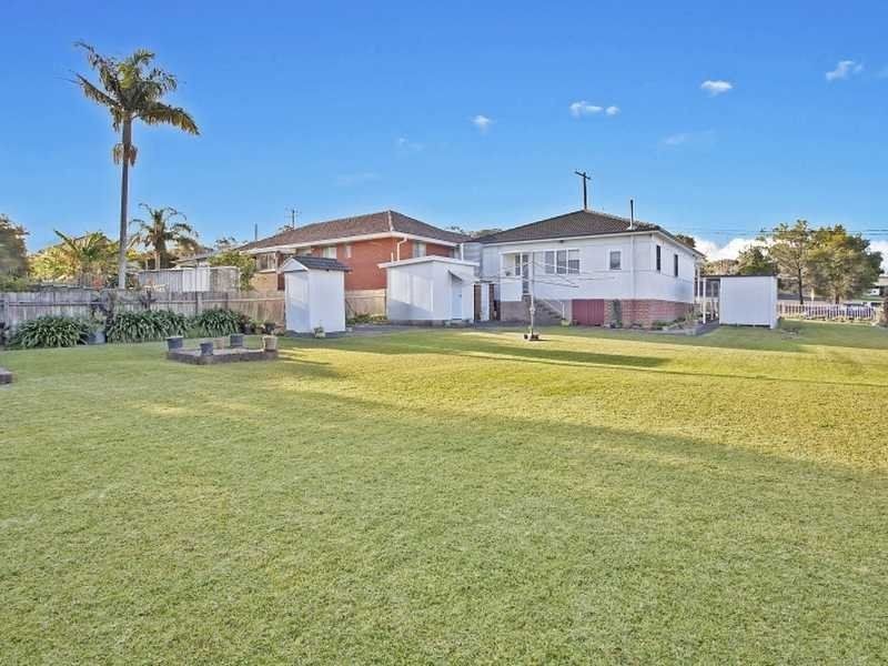 7 Anzac Road, Wyong NSW 2259