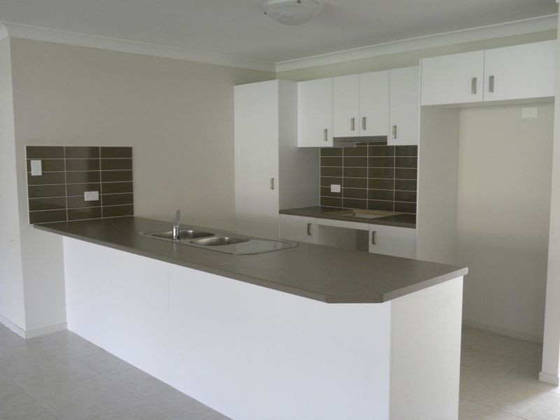 6 Rein Drive, Wadalba NSW 2259