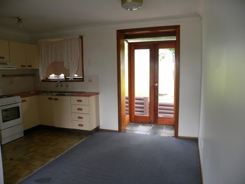 4 Tennyson Place, Watanobbi NSW 2259