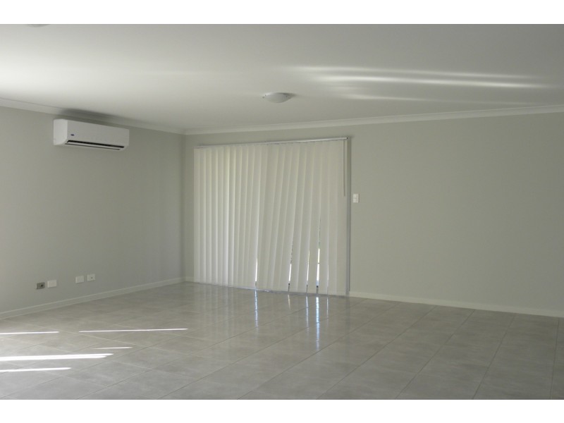 31 Voyager Street, Wadalba NSW 2259