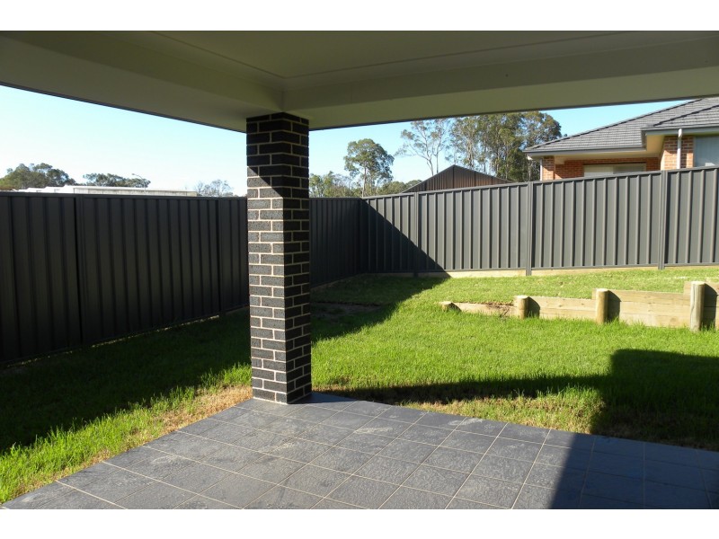 31 Voyager Street, Wadalba NSW 2259