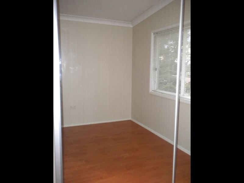 10 Kevin Street, Mannering Park NSW 2259