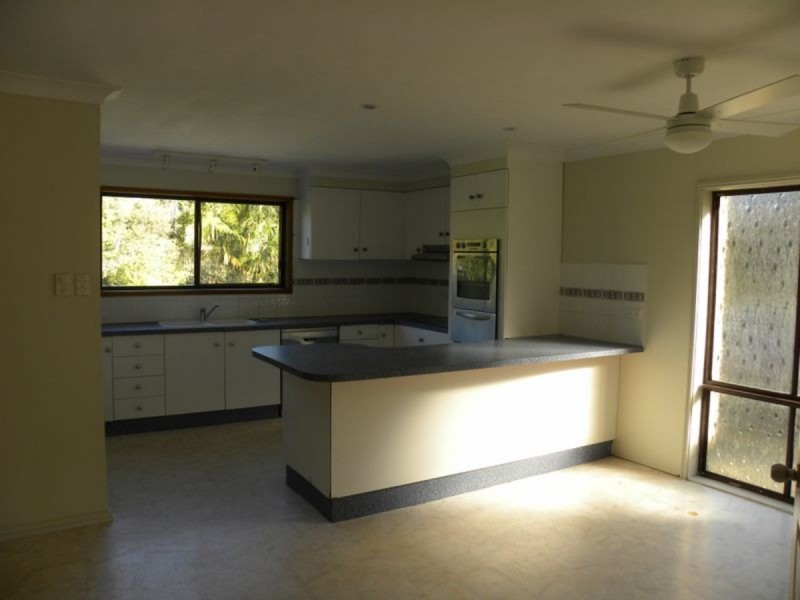 8 Raymond Street, Tacoma South NSW 2259