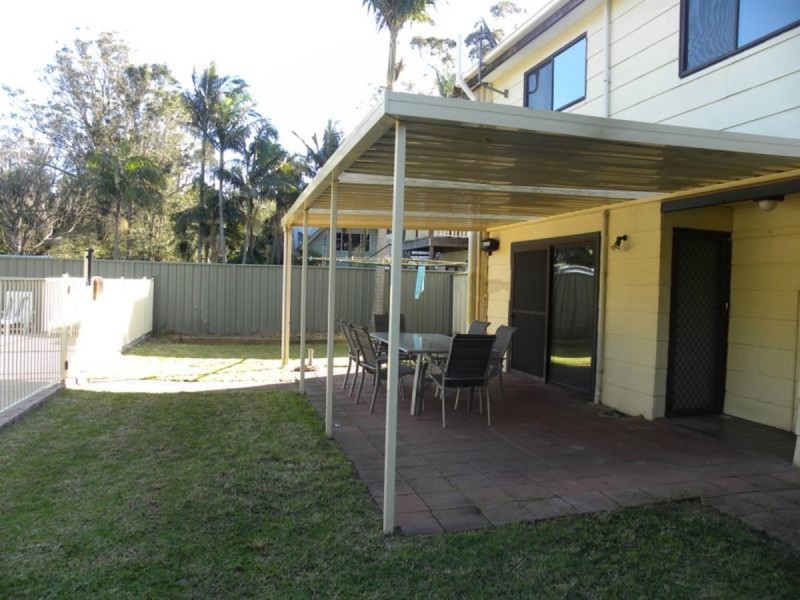 8 Raymond Street, Tacoma South NSW 2259