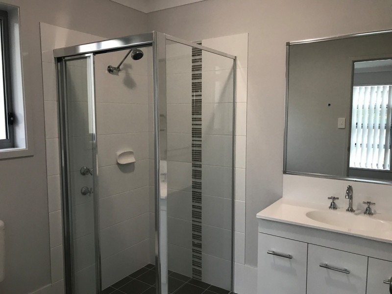 8 Cams Boulevard, Summerland Point NSW 2259