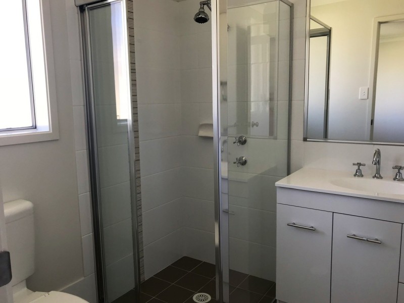 2 Cams Boulevard, Summerland Point NSW 2259