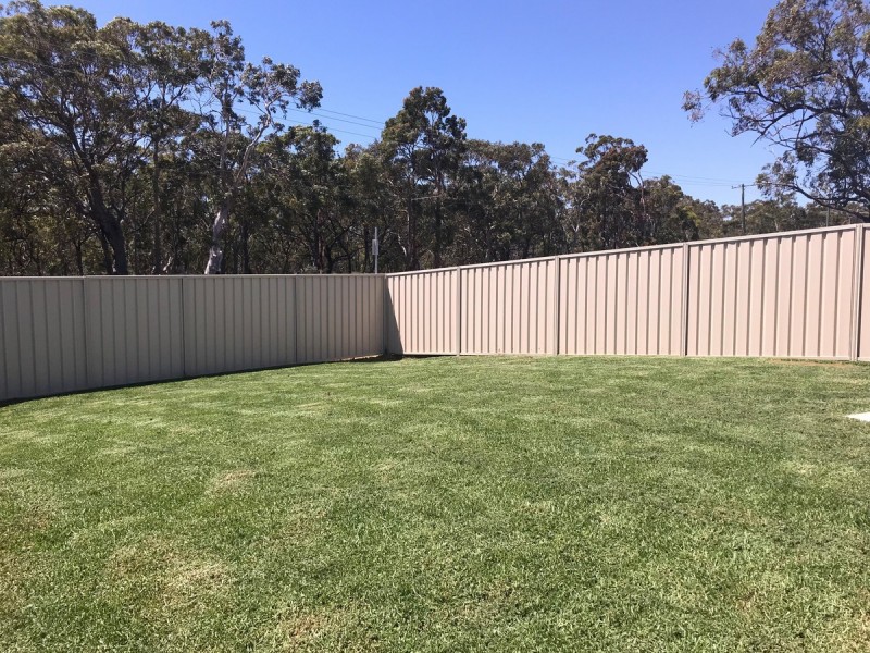 2 Cams Boulevard, Summerland Point NSW 2259