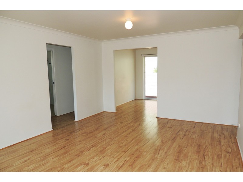 1/2 Arthur Drive, Wyong NSW 2259