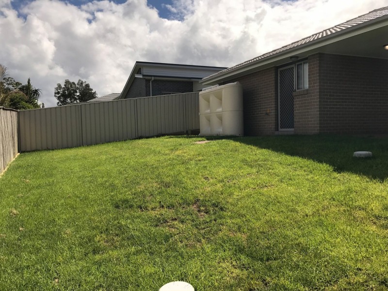 19 Regatta Way, Summerland Point NSW 2259