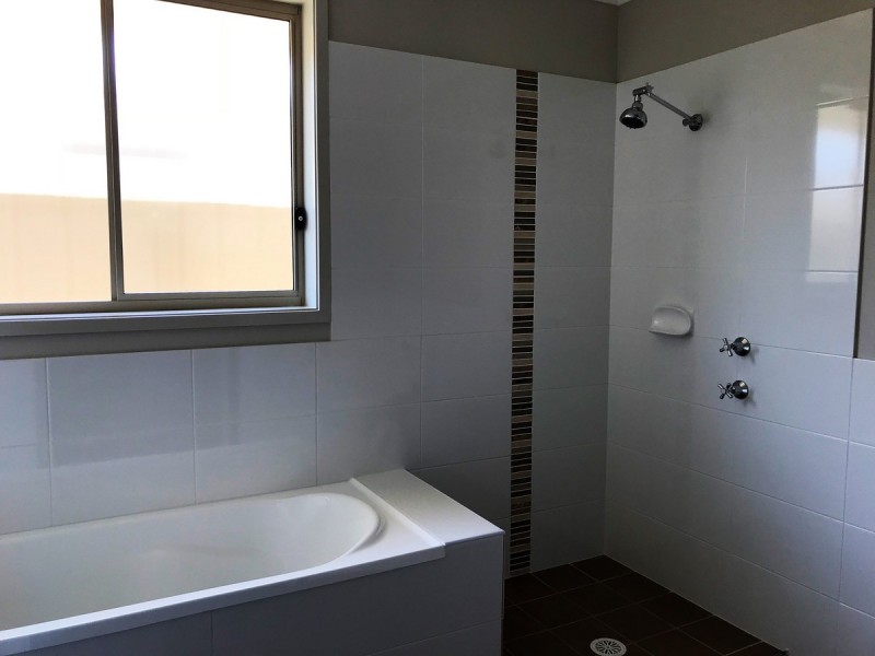 37 Regatta Way, Summerland Point NSW 2259