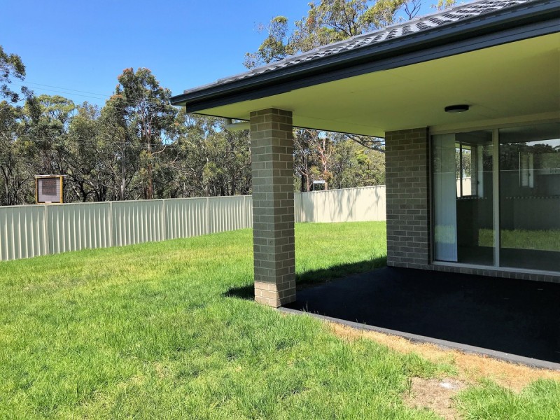 37 Regatta Way, Summerland Point NSW 2259