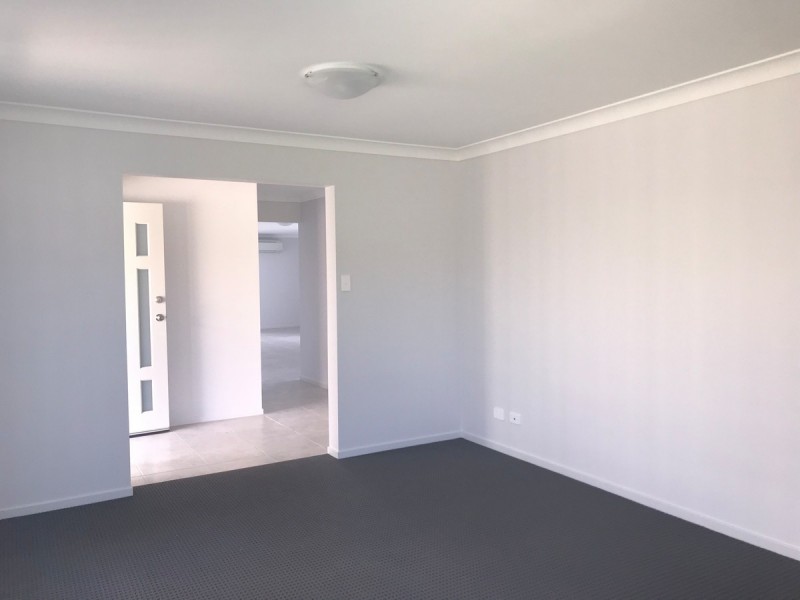 17 Regatta Way, Summerland Point NSW 2259