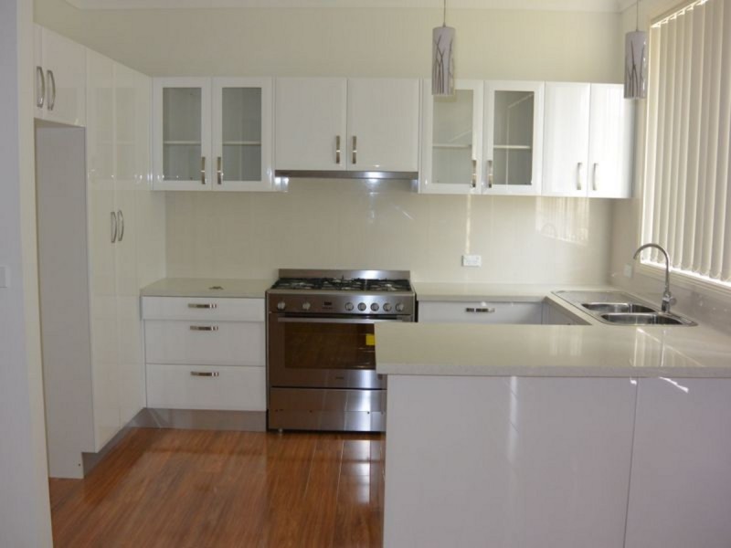 18 Weaver Crescent, Watanobbi NSW 2259