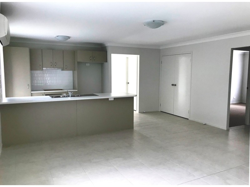 6 Cams Boulevard, Summerland Point NSW 2259