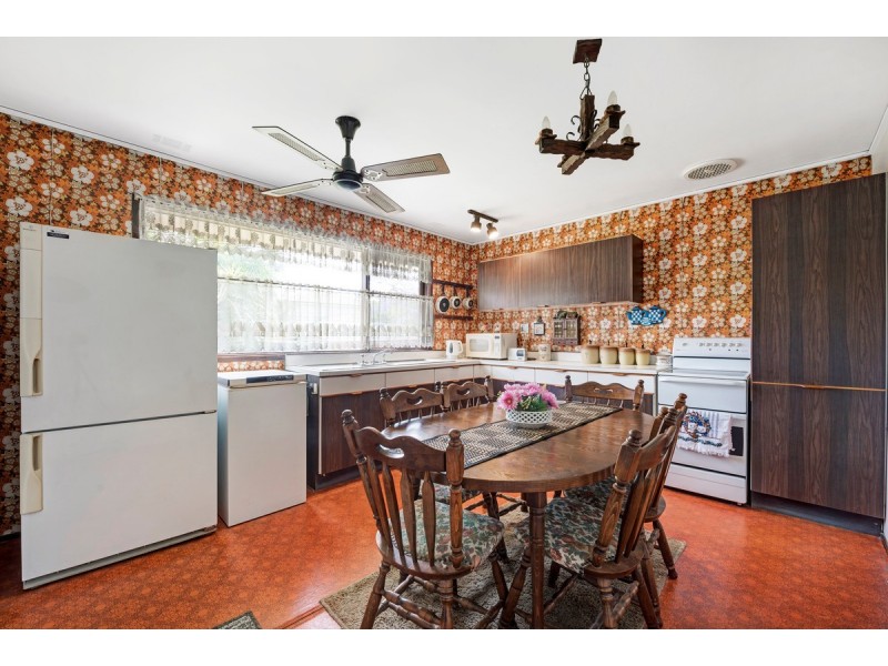 4 Cutler Drive, Wyong NSW 2259