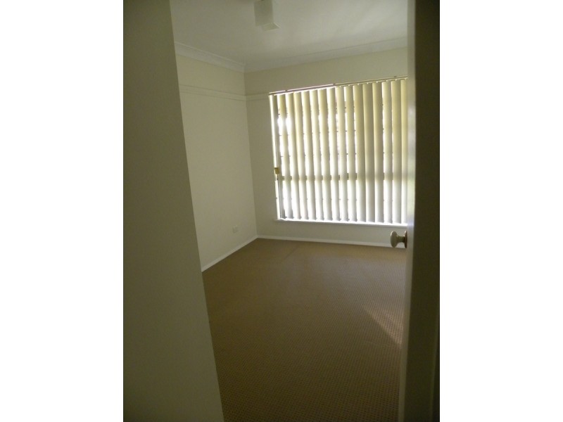 6 Yaldeeme Close, Tuggerah NSW 2259