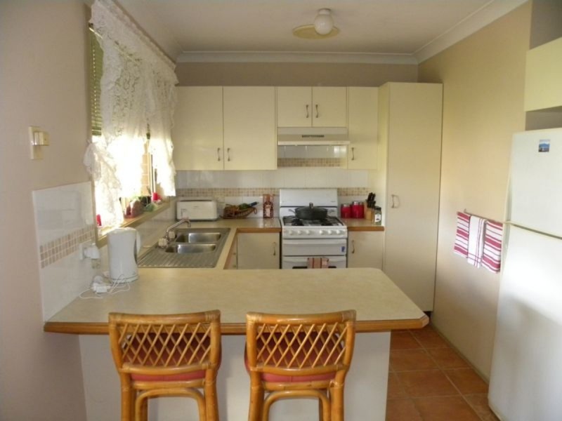 6 Betty Anne Place, Mardi NSW 2259