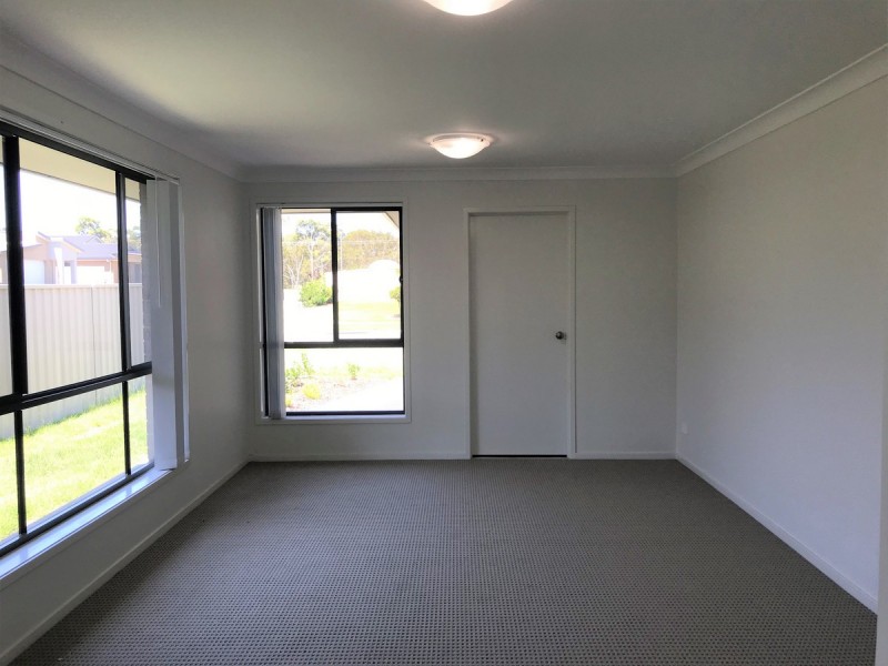 15 Regatta Way, Summerland Point NSW 2259