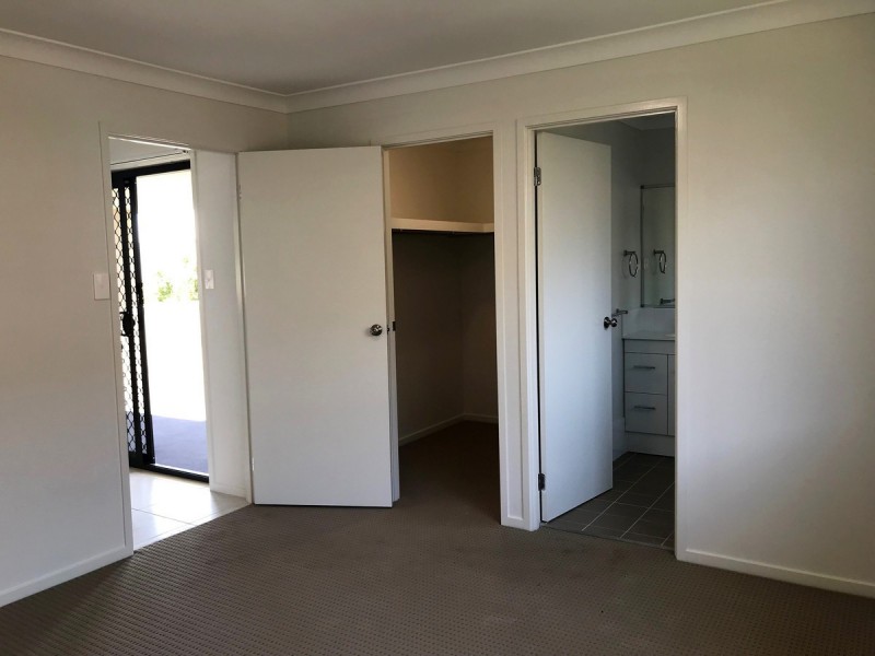 15 Regatta Way, Summerland Point NSW 2259