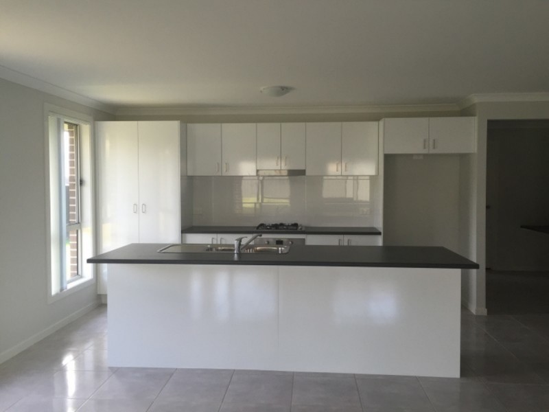 10 Mick Street, Wadalba NSW 2259