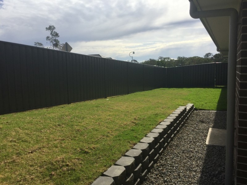 10 Mick Street, Wadalba NSW 2259