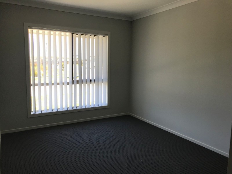 1 Evergreen Parade, Woongarrah NSW 2259