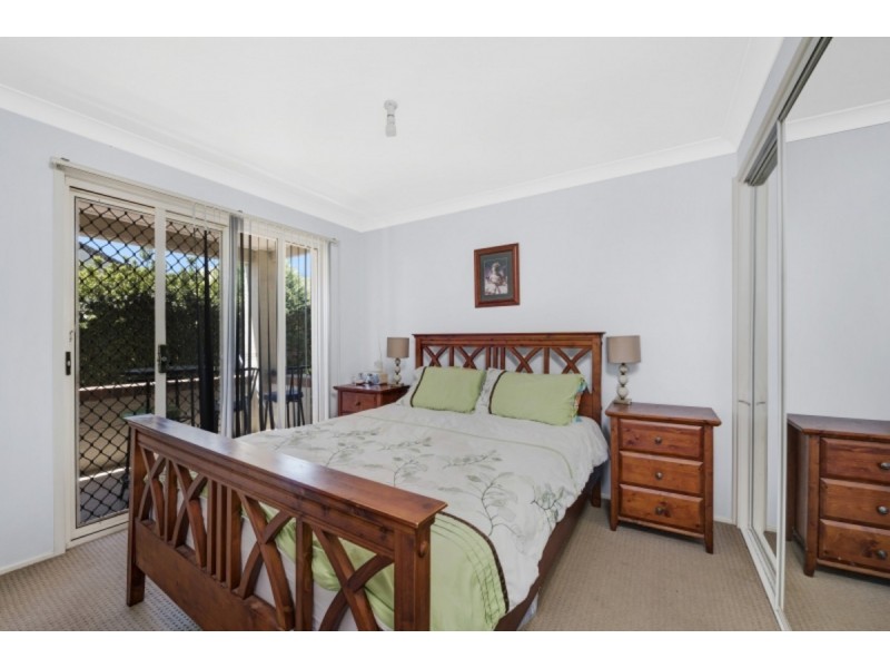 3/8 The Ridge, Wadalba NSW 2259