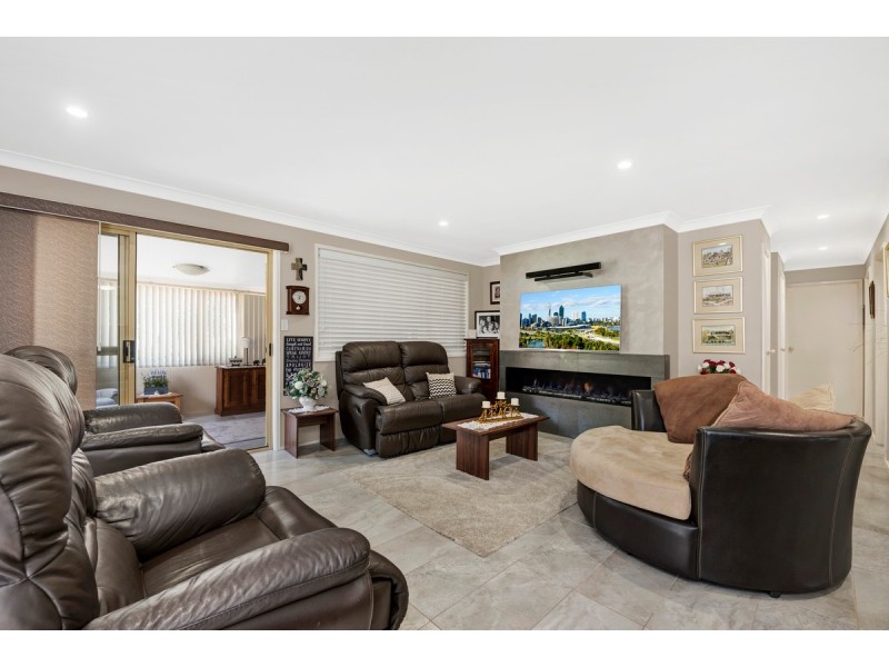 1/108 Gorokan Drive, Lake Haven NSW 2263